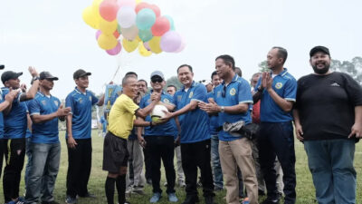 Chandra Rahmansyah Luncurkan Turnamen Sepak Bola U-45 Antarkecamatan di Kota Depok